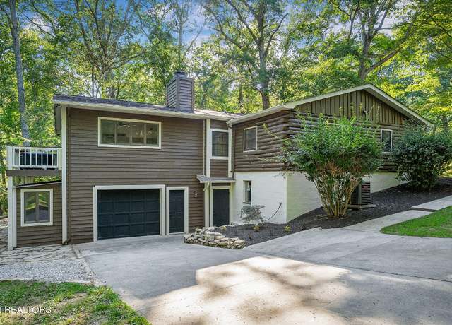 Property at 158 Brambleton Dr, Crossville, TN 38558, 4 beds, 3 baths