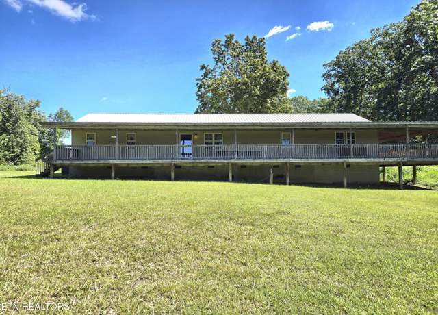 Property at 2621 Vandever Rd, Crossville, TN 38572, 3 beds, 2 baths