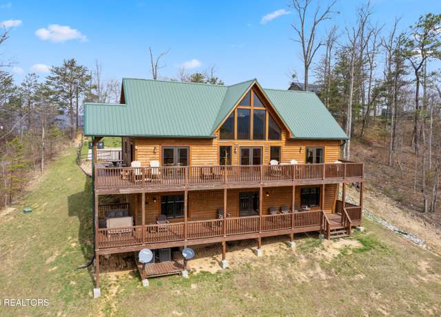 Property at 1845 Pinestand Ridge Way, Sevierville, TN 37862, 4 beds, 3.5 baths