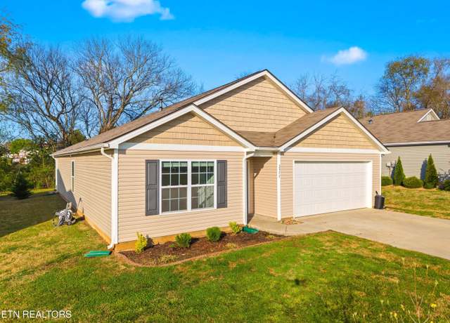 Property at 2577 Cottonwood Dr, Sevierville, TN 37876, 4 beds, 2 baths