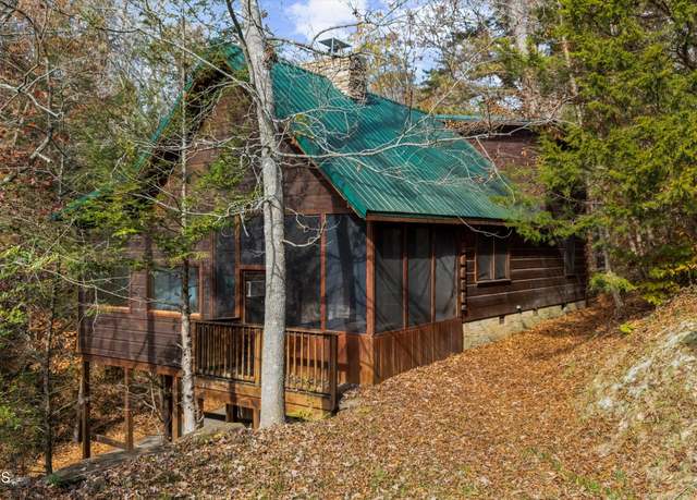 Property at 214 Tsali Way, Sevierville, TN 37876, 2 beds, 2 baths