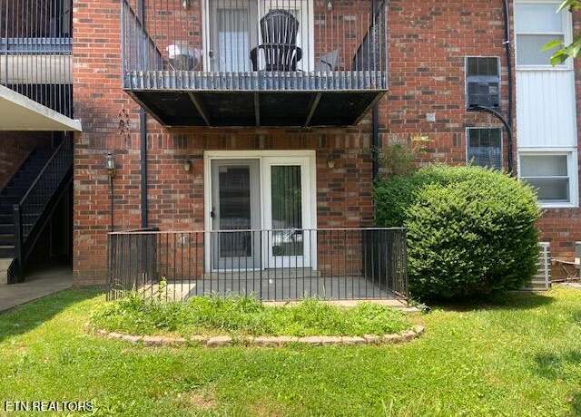 Property at 1625 Woodrow Dr #403, Knoxville, TN 37918, 2 beds, 1 bath