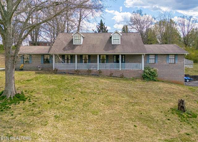 Property at 1151 Hitch Rd, Maryville, TN 37804, 3 beds, 2.5 baths