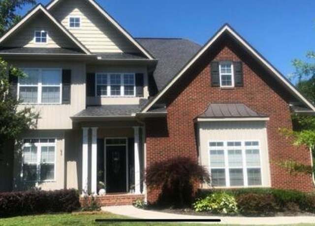 Property at 5322 Calvert Ln, Knoxville, TN 37918, 4 beds, 3.5 baths
