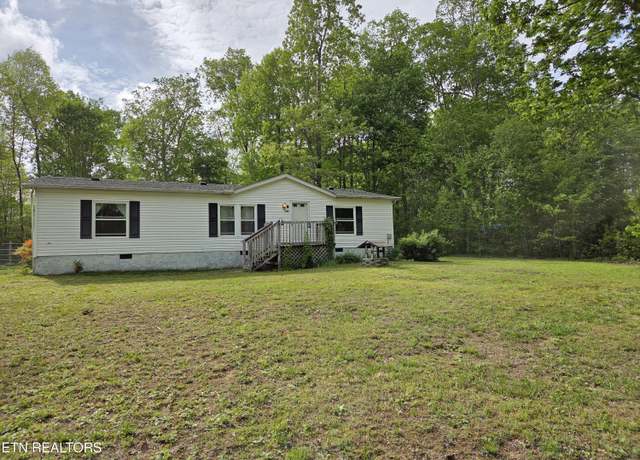 Property at 149 Carter Town Rd, Crossville, TN 38571, 3 beds, 2 baths