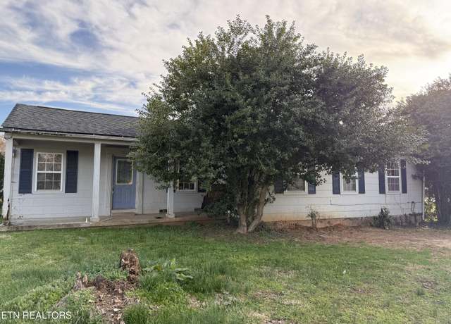 Property at 102 Love Dr, Harriman, TN 37748, 3 beds, 2 baths
