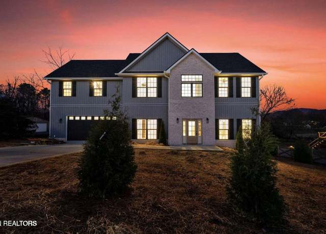 Property at 3214 Nickle Point Dr, Maryville, TN 37803, 3 beds, 3.5 baths