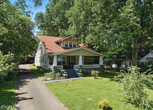 Property at 1014 Sevierville Rd, Maryville, TN 37804, 4 beds, 3 baths