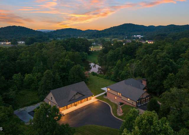 Property at 9115 Chapman Hwy Unit A, Knoxville, TN 37920, 4 beds, 3 baths