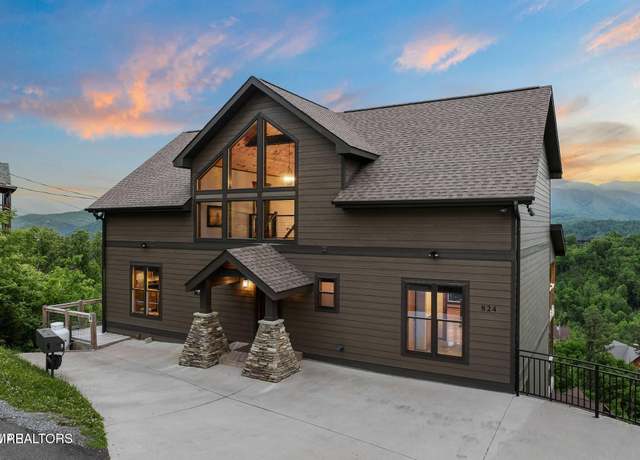 Property at 824 N Skyline Dr, Gatlinburg, TN 37738, 4 beds, 5.5 baths