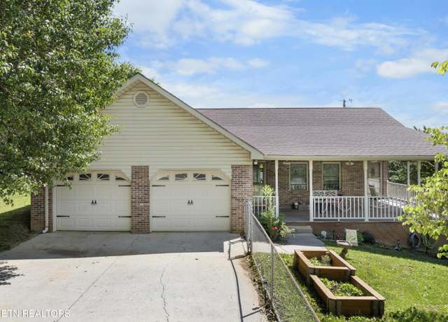 Property at 182 Woodvine St, Jacksboro, TN 37757, 3 beds, 2 baths