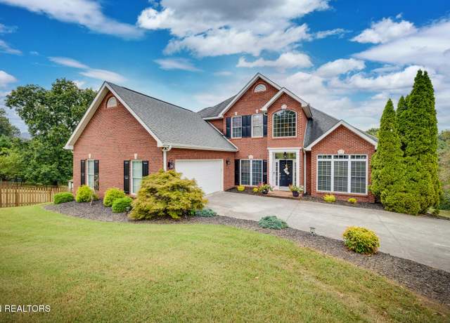 Property at 3690 Hirst Cir, Lenoir City, TN 37772, 3 beds, 3.5 baths