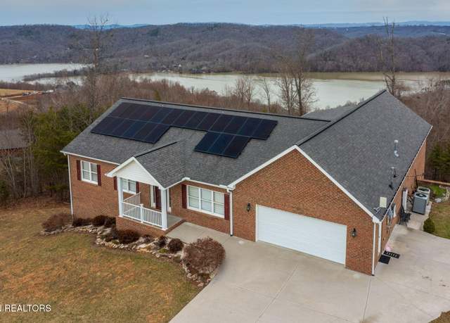 Property at 364 Panoramic Dr, Maynardville, TN 37807, 5 beds, 3.5 baths