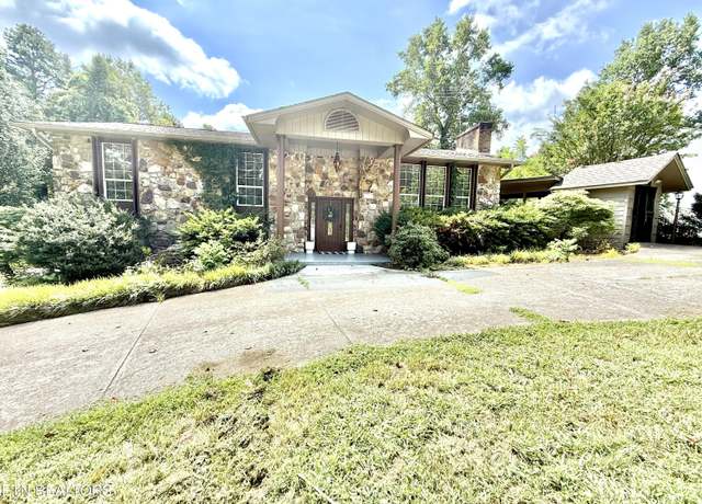 Property at 3332 Shagbark Rd, Powell, TN 37849, 3 beds, 4 baths