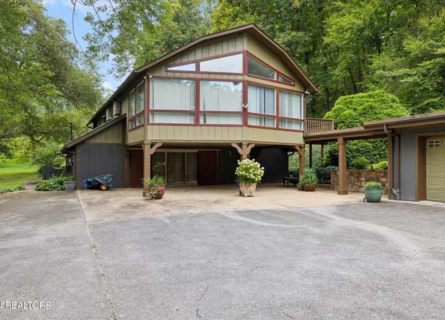 Property at 1356 Jayell Rd, Sevierville, TN 37862, 3 beds, 3 baths
