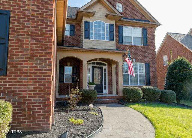 Property at 12624 Hunters Creek Ln, Knoxville, TN 37922, 4 beds, 3.5 baths