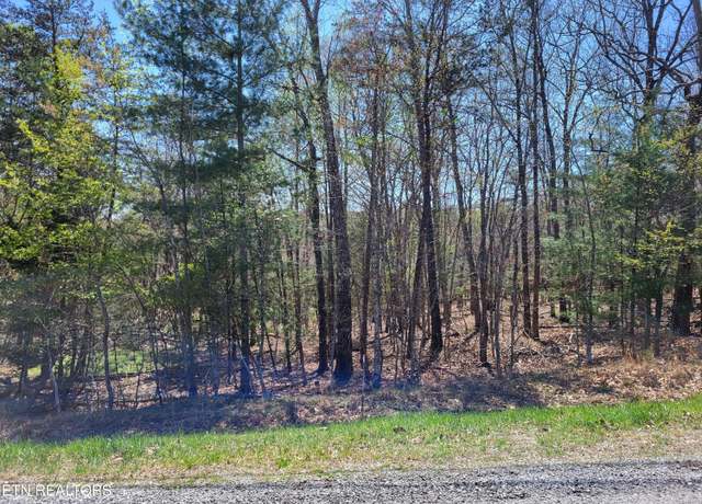 Property at 110 Cathedral Dr, Crossville, TN 38558