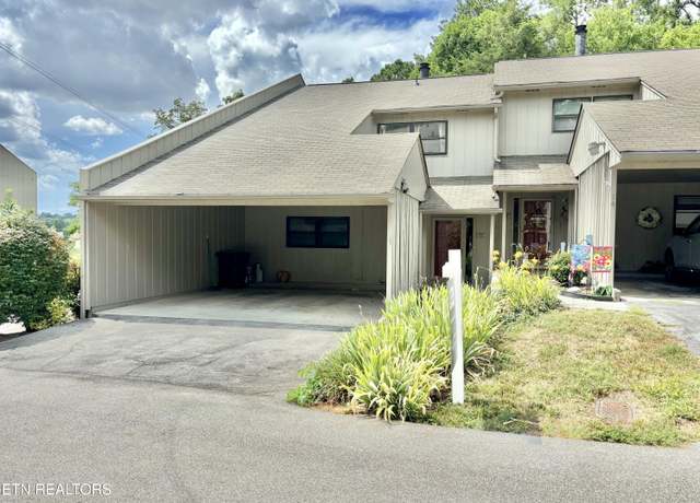 Property at 8707 Olde Colony Trl #13, Knoxville, TN 37923, 3 beds, 2.5 baths