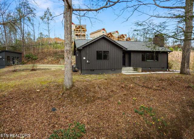 Property at 306 Glades Rd, Gatlinburg, TN 37738, 4 beds, 4 baths