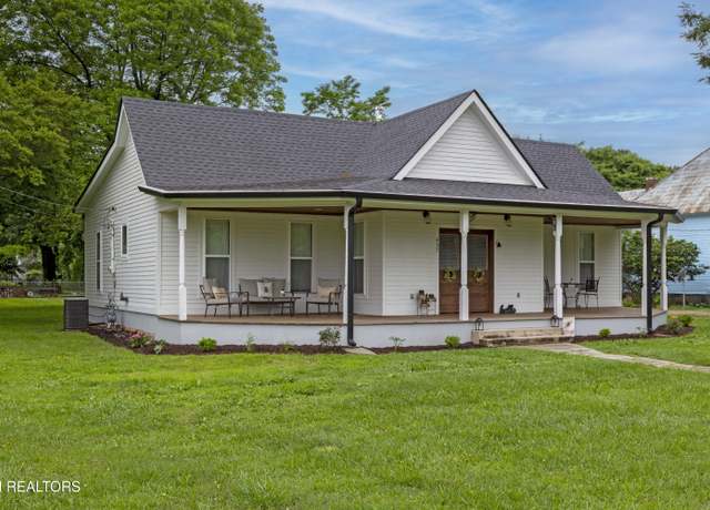 Property at 437 W Jackson Ave, Spring City, TN 37381, 3 beds, 2 baths