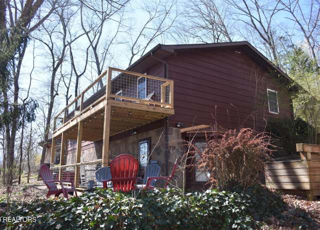 Property at 298 Lane Hollow Rd, Sevierville, TN 37876, 3 beds, 3 baths