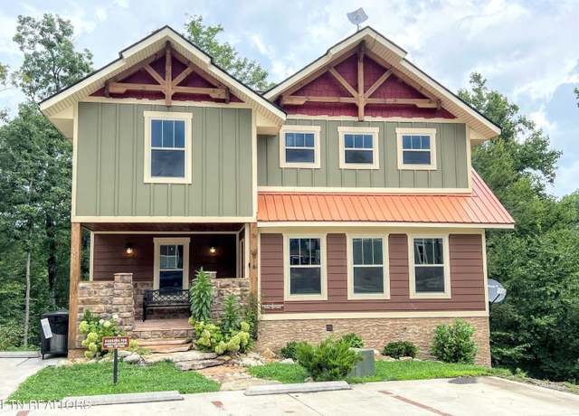Property at 1018 Potters Way, Gatlinburg, TN 37738, 4 beds, 5 baths