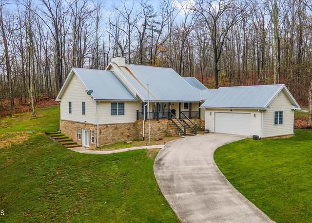 Property at 2143 Renegade Mountain Pkwy, Crab Orchard, TN 37723, 3 beds, 2 baths