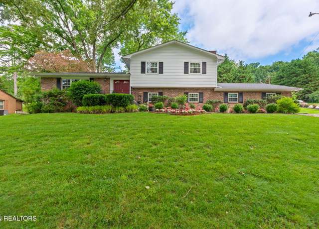 Property at 8201 Ainsworth Dr, Knoxville, TN 37909, 4 beds, 3 baths