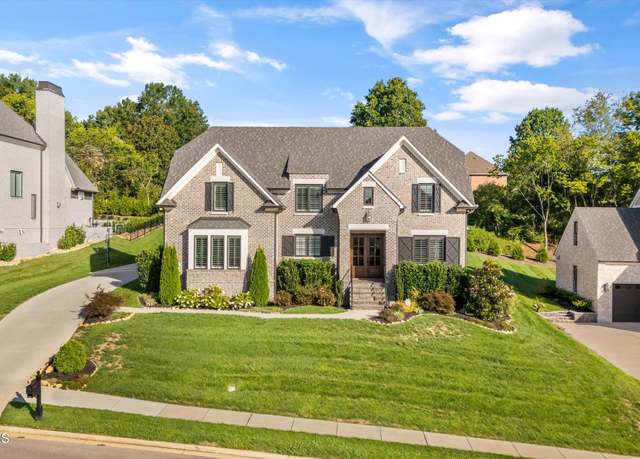 Property at 527 Larksong Dr, Knoxville, TN 37934, 4 beds, 3.5 baths