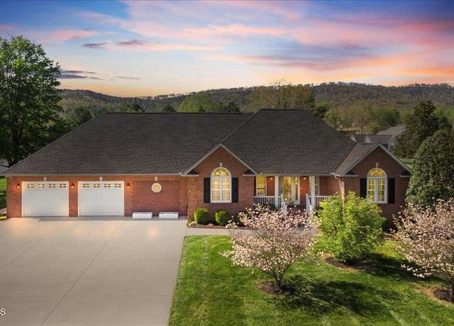 Property at 297 Preston Cir, Jacksboro, TN 37757, 3 beds, 2 baths