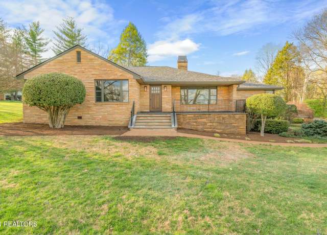 Property at 6501 Sherwood Dr, Knoxville, TN 37919, 5 beds, 4.5 baths