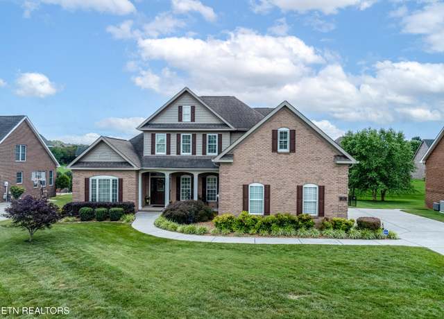 Property at 510 Argyle Way, Maryville, TN 37801, 5 beds, 3 baths