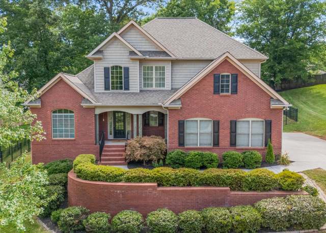 Property at 1269 Bentley Park Ln, Knoxville, TN 37922, 4 beds, 4.5 baths