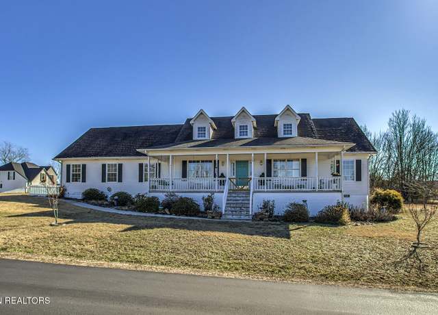 Property at 220 Ogana Ln, Loudon, TN 37774, 4 beds, 2.5 baths