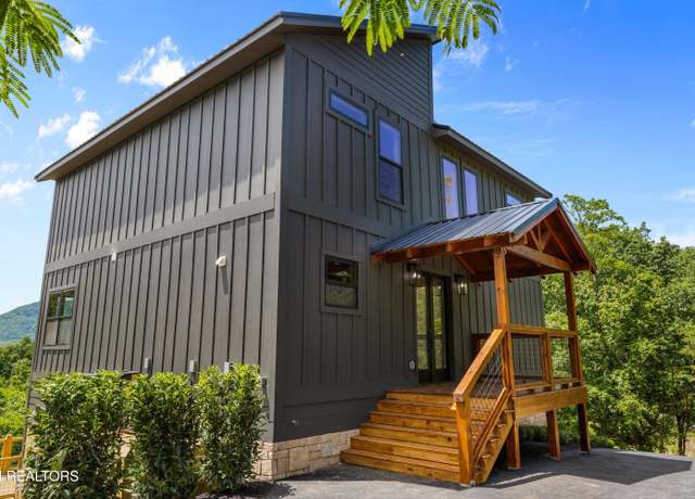 Property at 2959 Mockingbird Way, Sevierville, TN 37862, 3 beds, 4 baths