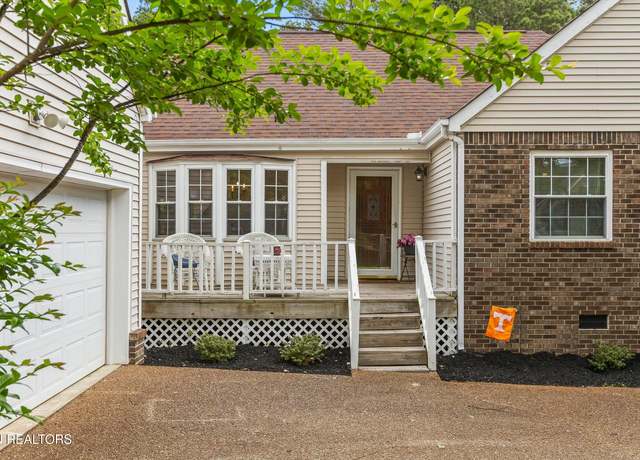 Property at 7403 Flagstone Dr, Ooltewah, TN 37363, 3 beds, 2.5 baths