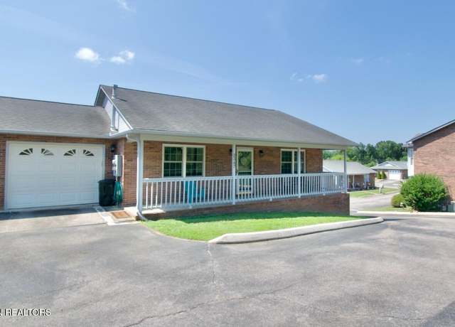 Property at 2347 Governors Ct, Maryville, TN 37801, 2 beds, 2 baths