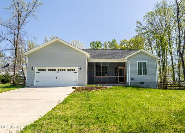 Property at 1062 Pioneer Cir, Friendsville, TN 37737, 3 beds, 2 baths