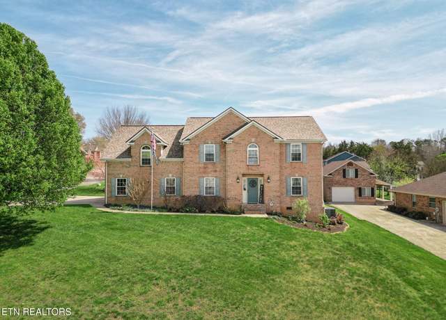 Property at 5316 Runnymede Dr, Knoxville, TN 37918, 3 beds, 2.5 baths