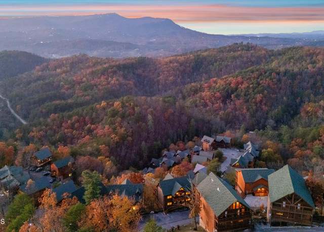 Property at 1707 High Rock Way, Sevierville, TN 37862, 6 beds, 6.5 baths