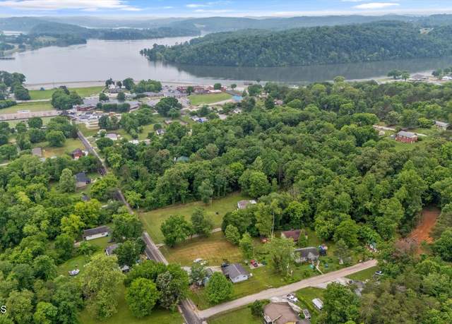Property at 533 Greenwood St, Kingston, TN 37763
