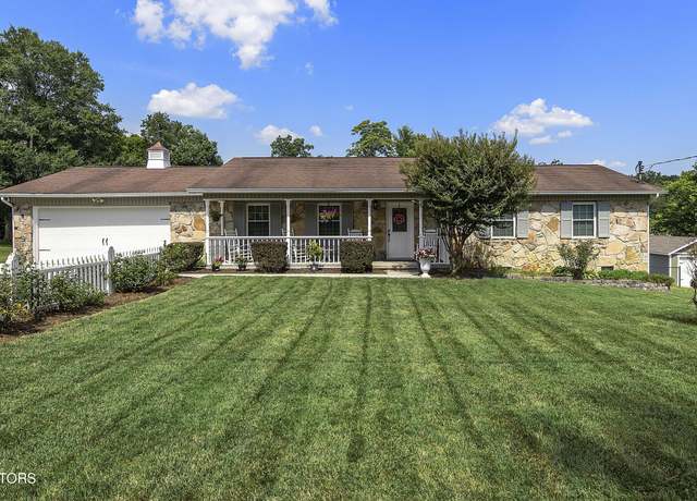 Property at 1208 Southbreeze Cir, Knoxville, TN 37919, 3 beds, 2.5 baths