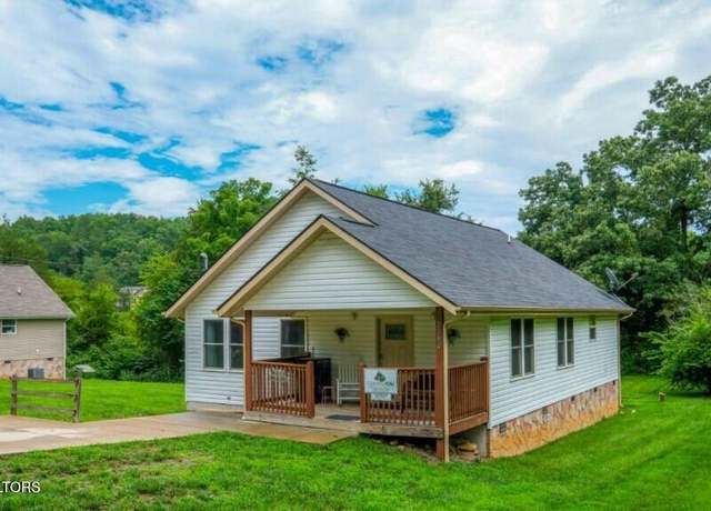 Property at 2242 Green Acres Cir, Sevierville, TN 37862, 2 beds, 2 baths