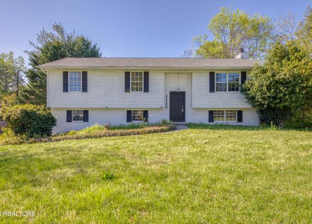 Property at 10805 Dundee Rd, Knoxville, TN 37934, 4 beds, 2.5 baths