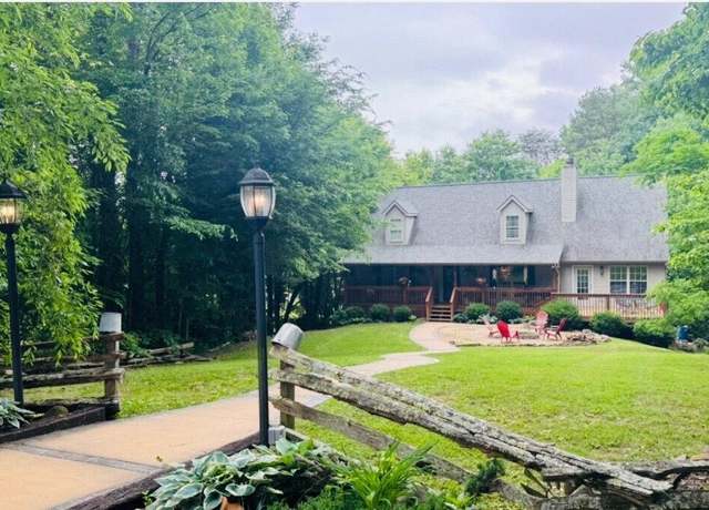Property at 291 Twin Ln, Washburn, TN 37888, 4 beds, 3 baths
