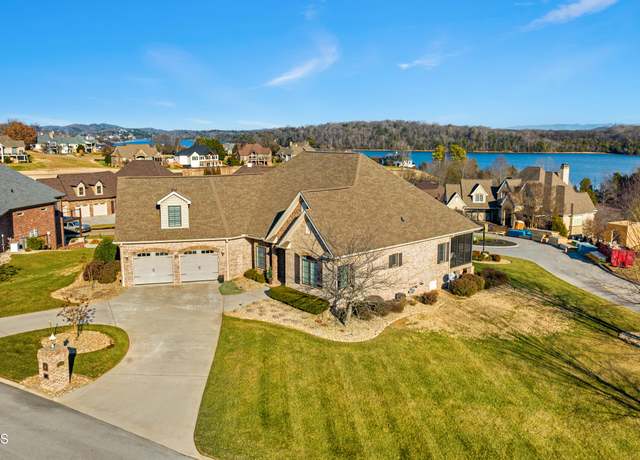 Property at 117 Red Hawk Dr, Vonore, TN 37885, 4 beds, 3 baths