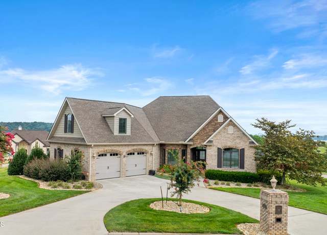 Property at 117 Red Hawk Dr, Vonore, TN 37885, 4 beds, 3 baths