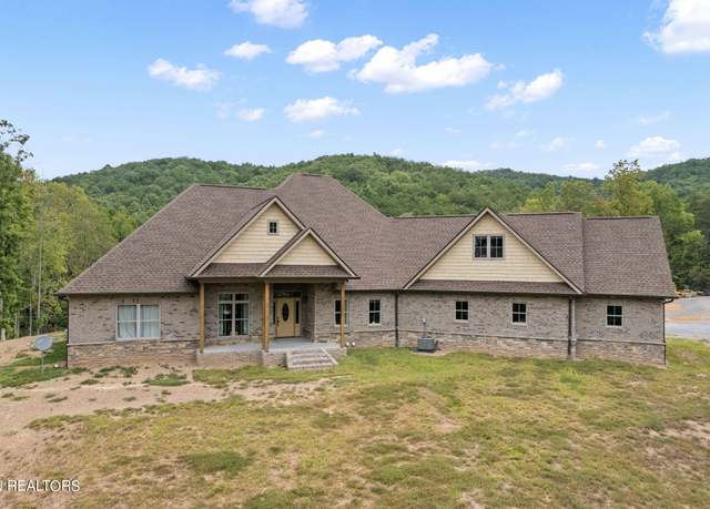 Property at 1112 Tarklin Valley Rd, Knoxville, TN 37920, 4 beds, 4.5 baths