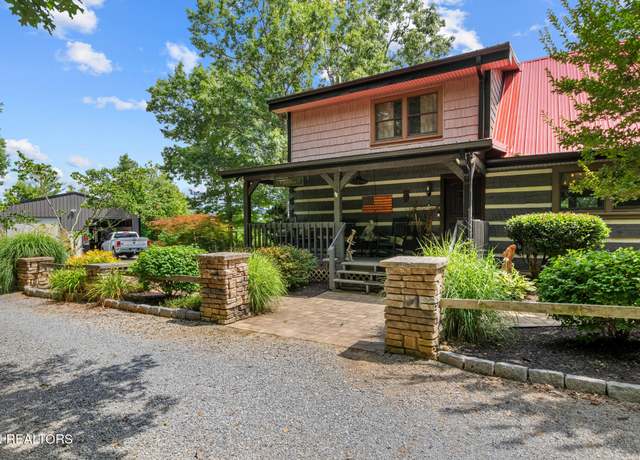 Property at 4091 Camp Hollow Rd, Sevierville, TN 37876, 2 beds, 2 baths
