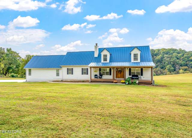 Property at 369 Mike Miller Ln, Clinton, TN 37716, 3 beds, 3.5 baths